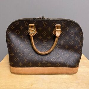 Louis Vuitton Alma Monogram Bag